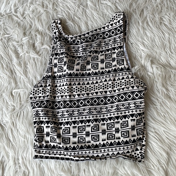 Francesca’s Aztec Crop Tank - S - Picture 5 of 5